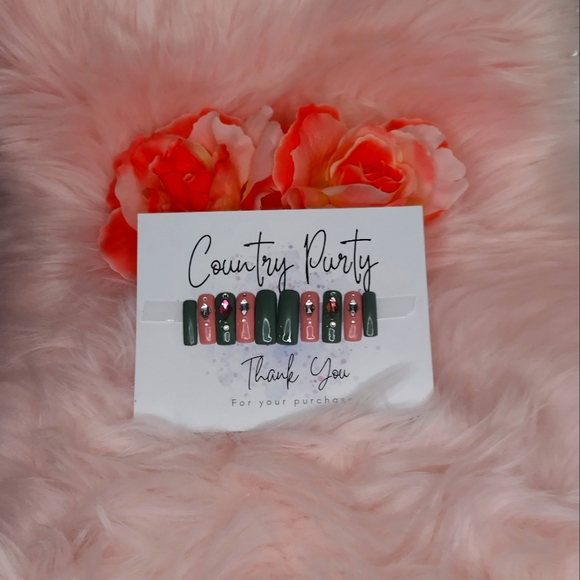 Custom press on nails size medium - Picture 1 of 4